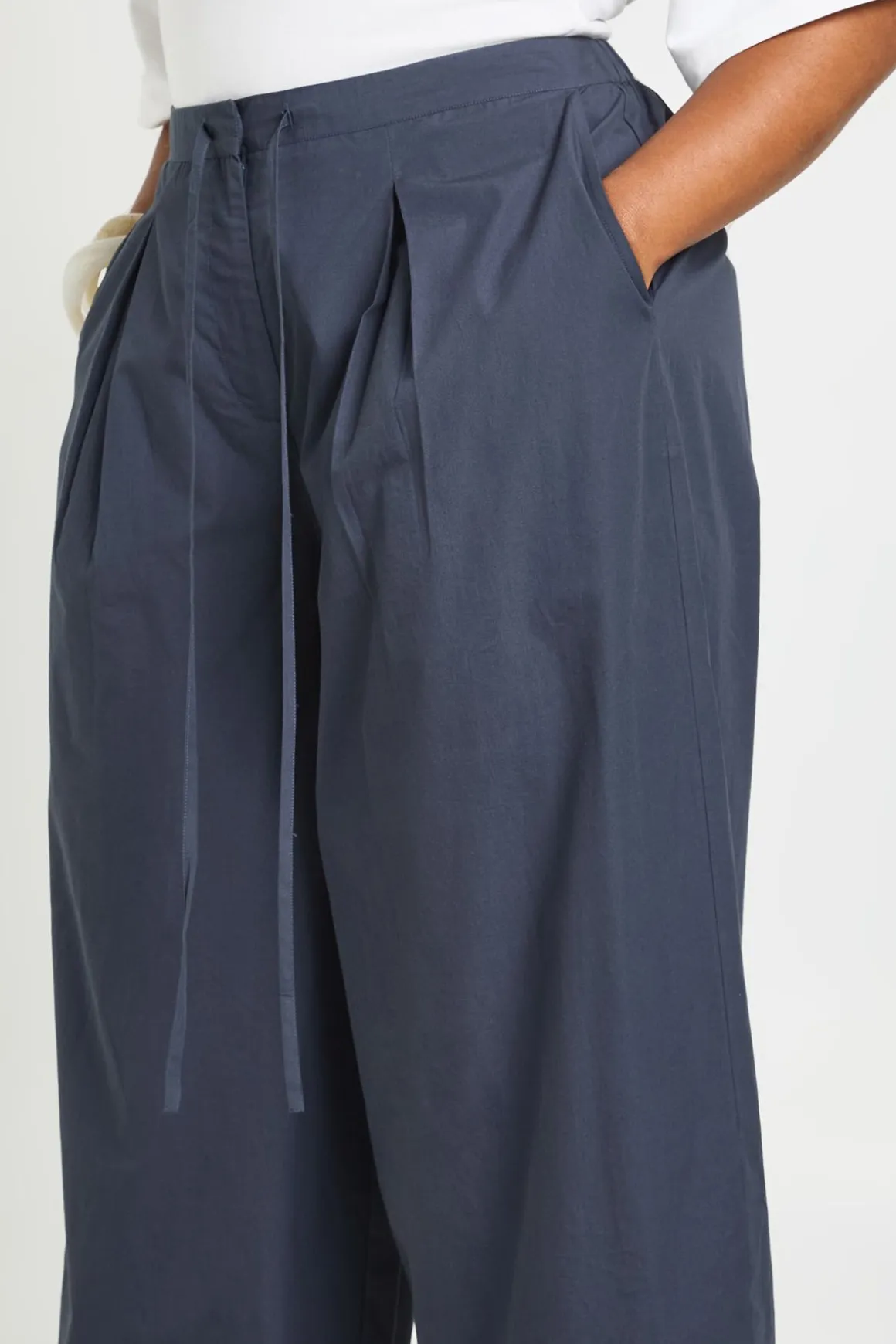 Pantalon Grande Taille À Jambe Tonneau En Popeline