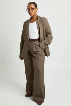 Pantalon Grande Taille À Jambes Larges Avec Plis Devant