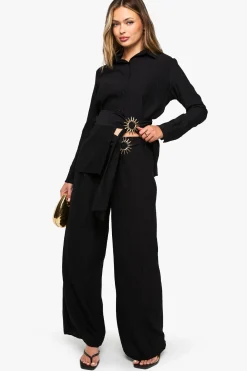 Pantalon à jambe large en crêpe froissée avec bordure dorée