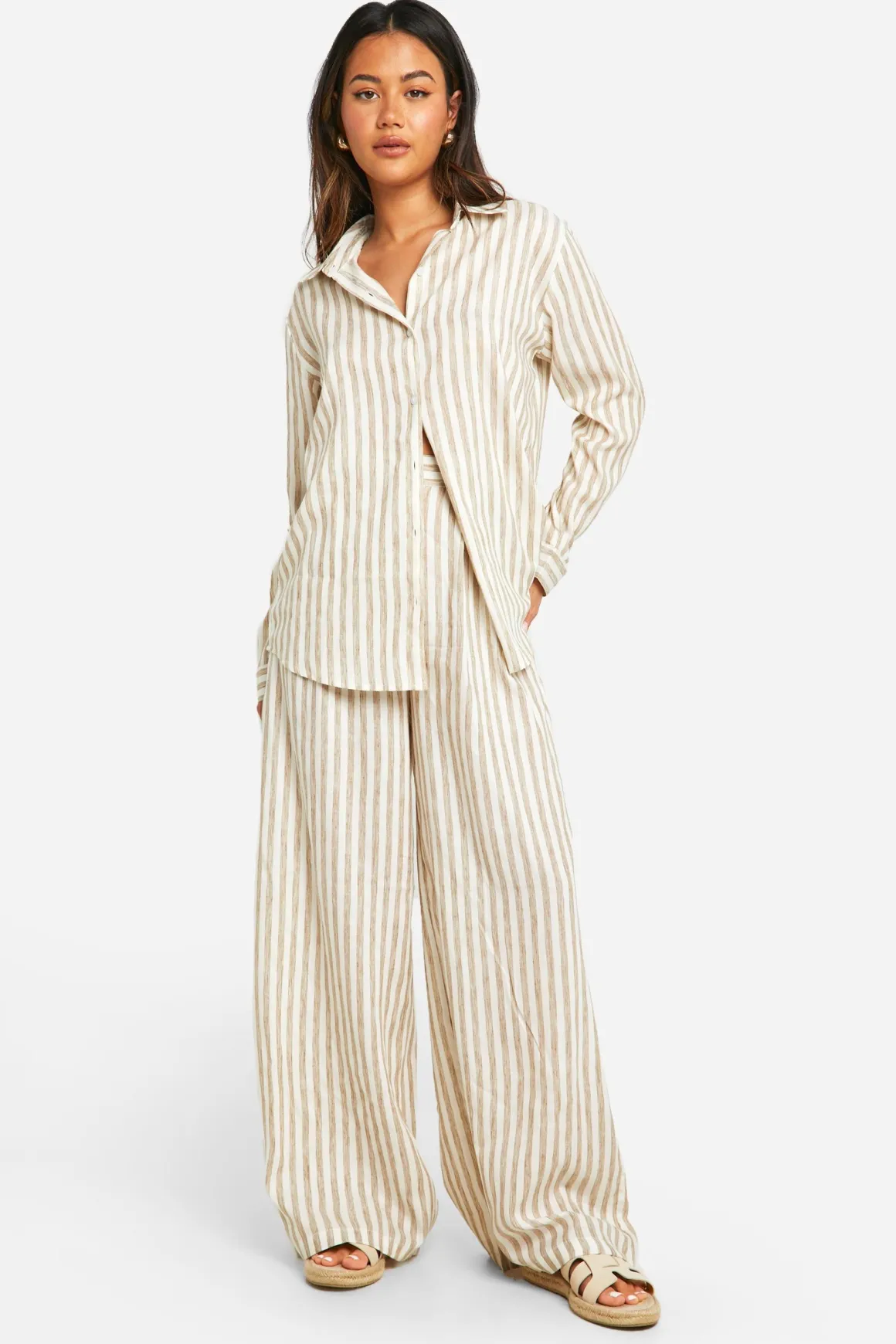 Pantalon à jambes larges effet lin rayé