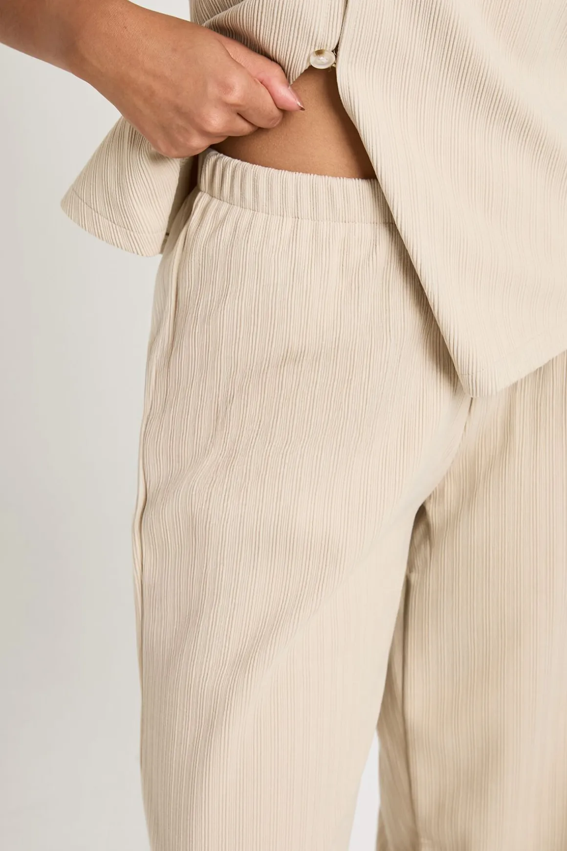 Pantalon à jambes larges en velours côtelé