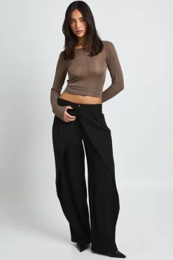 Pantalon Jambe Tonneau À Détail Plissé Portefeuille