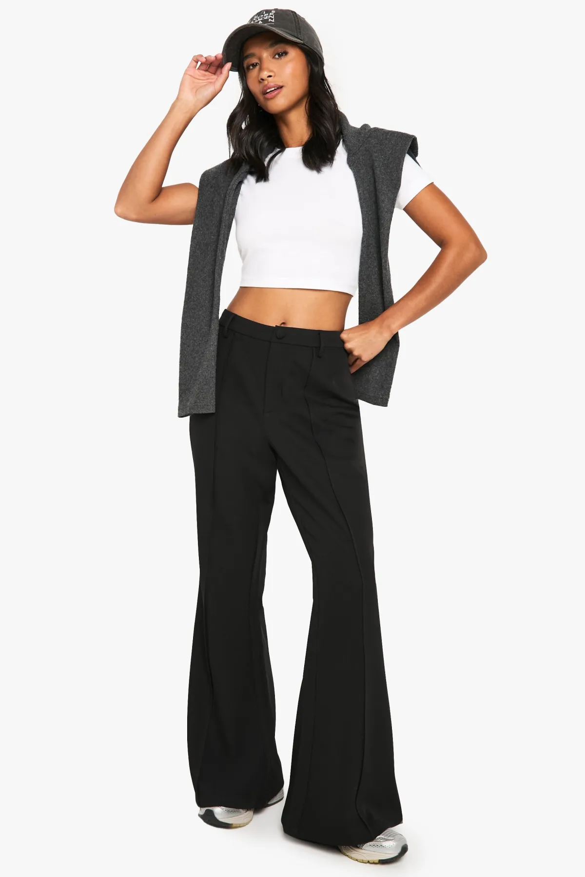 boohoo Pantalon à jambe évasée avec détails de couture fins<Femme Pantalons