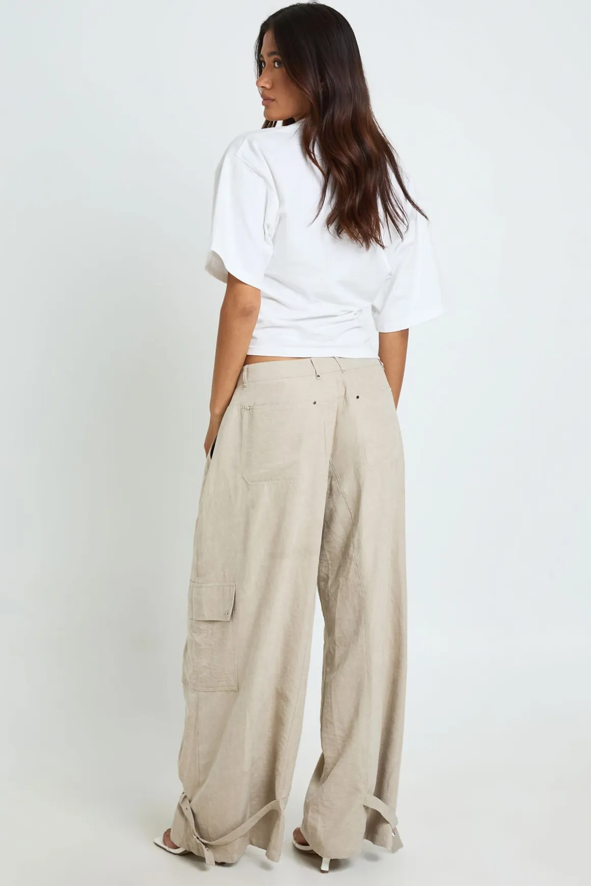 Pantalon Large Avec Détail Boucle À L'ourlet