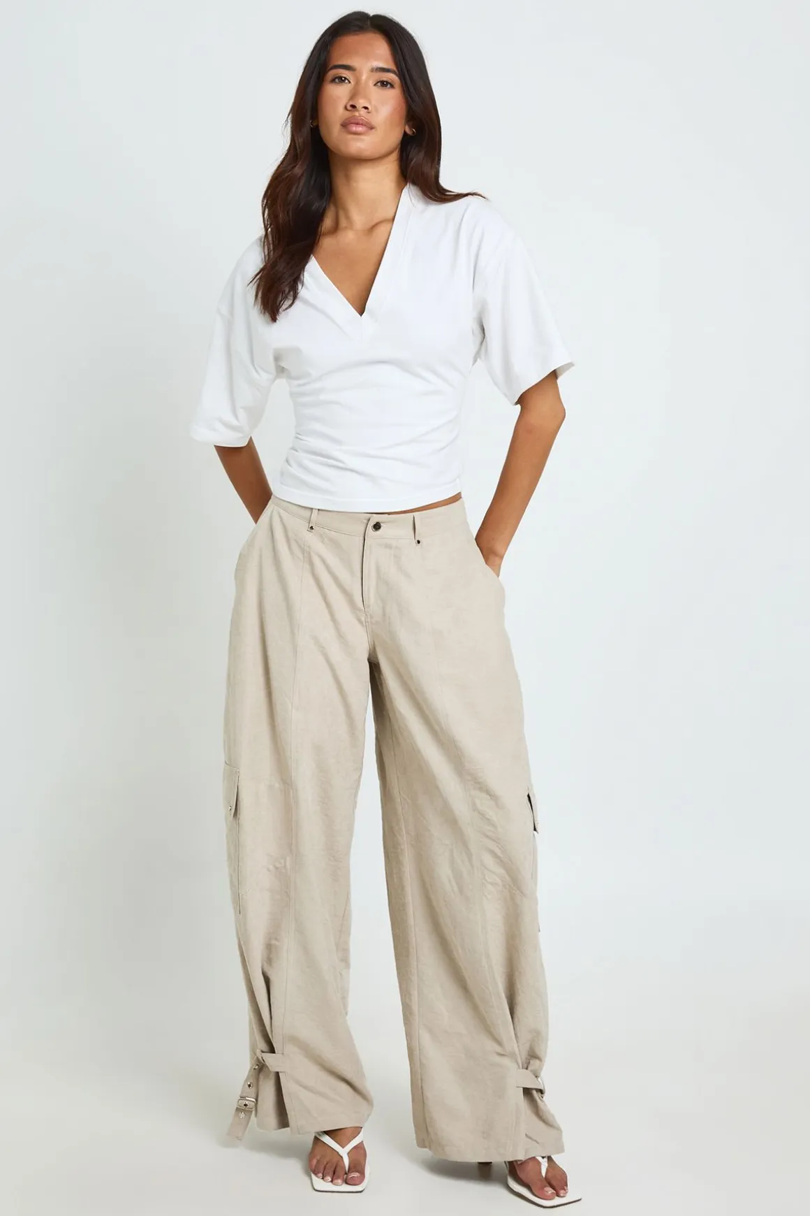 Pantalon Large Avec Détail Boucle À L'ourlet