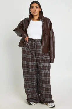 boohoo Pantalon Large À Carreaux Grande Taille<Femme Pantalons|Looks Preppy