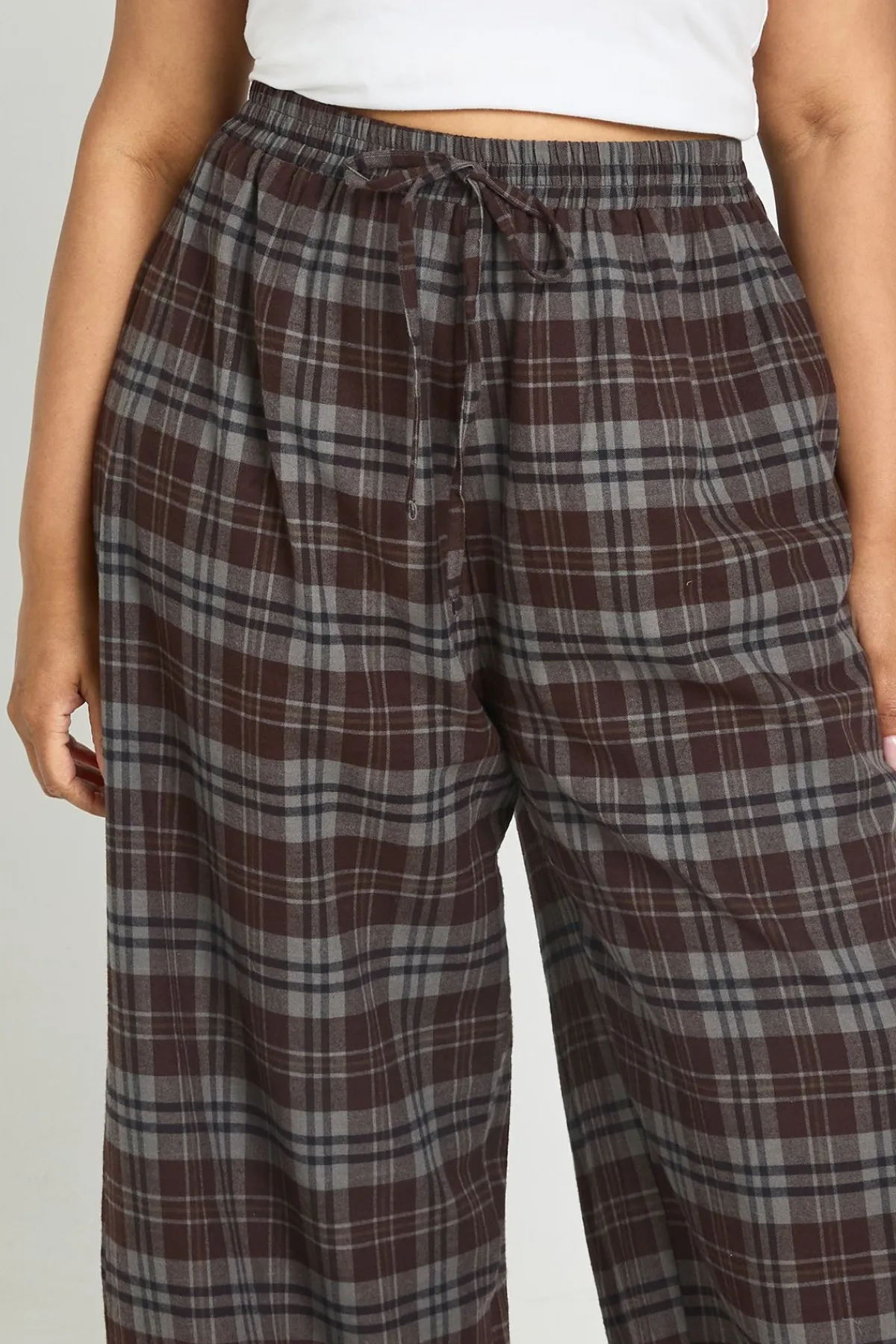 boohoo Pantalon Large À Carreaux Grande Taille<Femme Pantalons|Looks Preppy