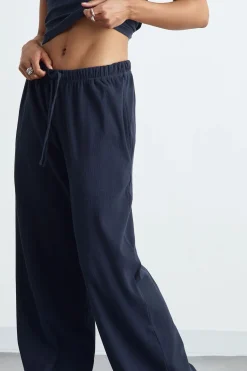 boohoo Pantalon Large Côtelé Basique<Femme Pantalons|Basiques
