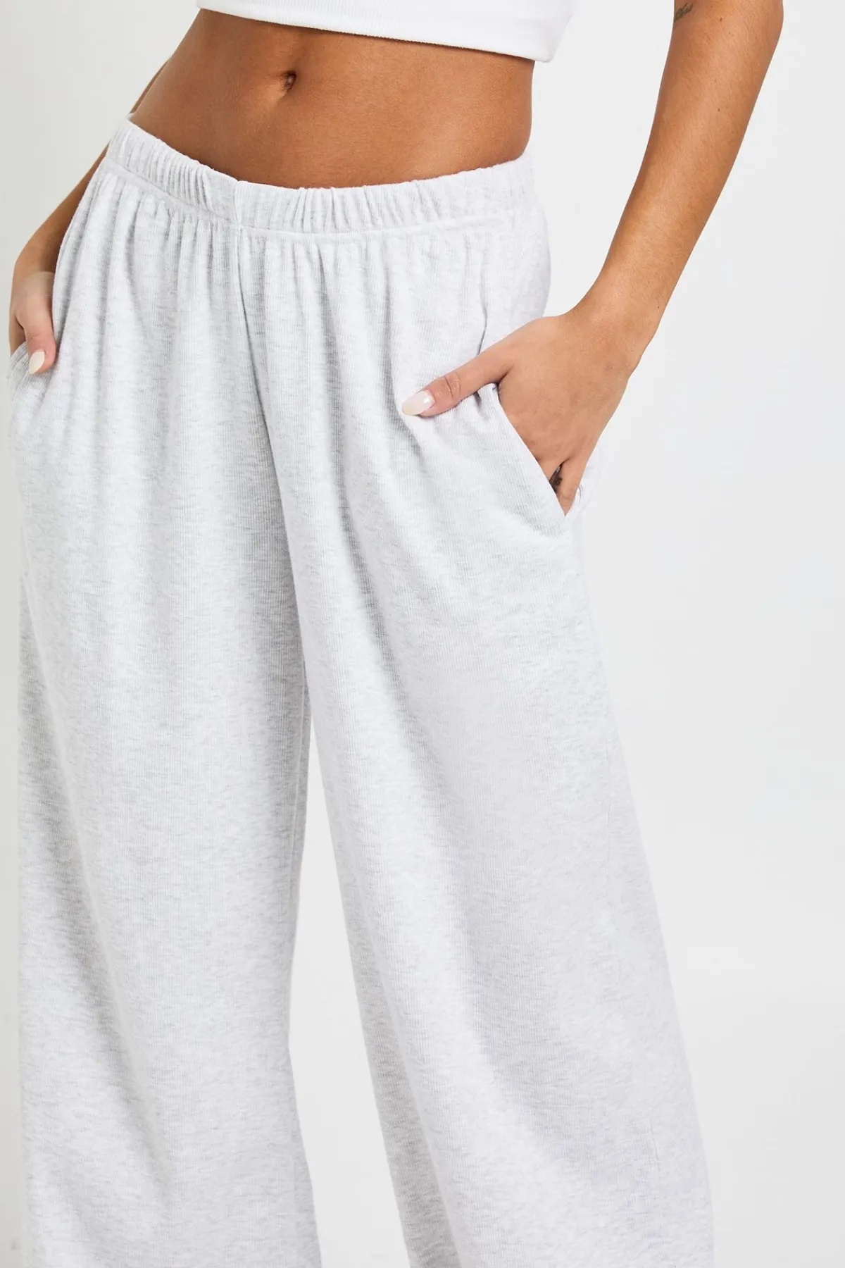 boohoo Pantalon Large Côtelé Petite Taille<Femme Pantalons