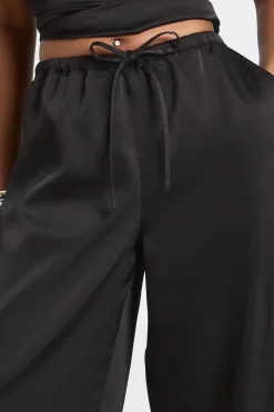 boohoo Pantalon Large En Satin Avec Taille À Cordon Coulissant<Femme Pantalons|Satin Et Dentelle