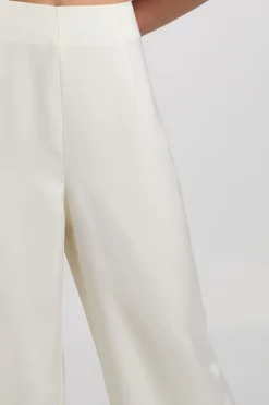Pantalon Large En Satin À Plis Sur Le Devant