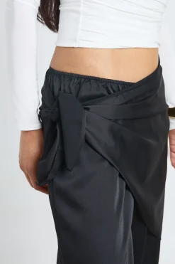 Pantalon Large En Satin À Taille Haute Avec Ceinture Nouée