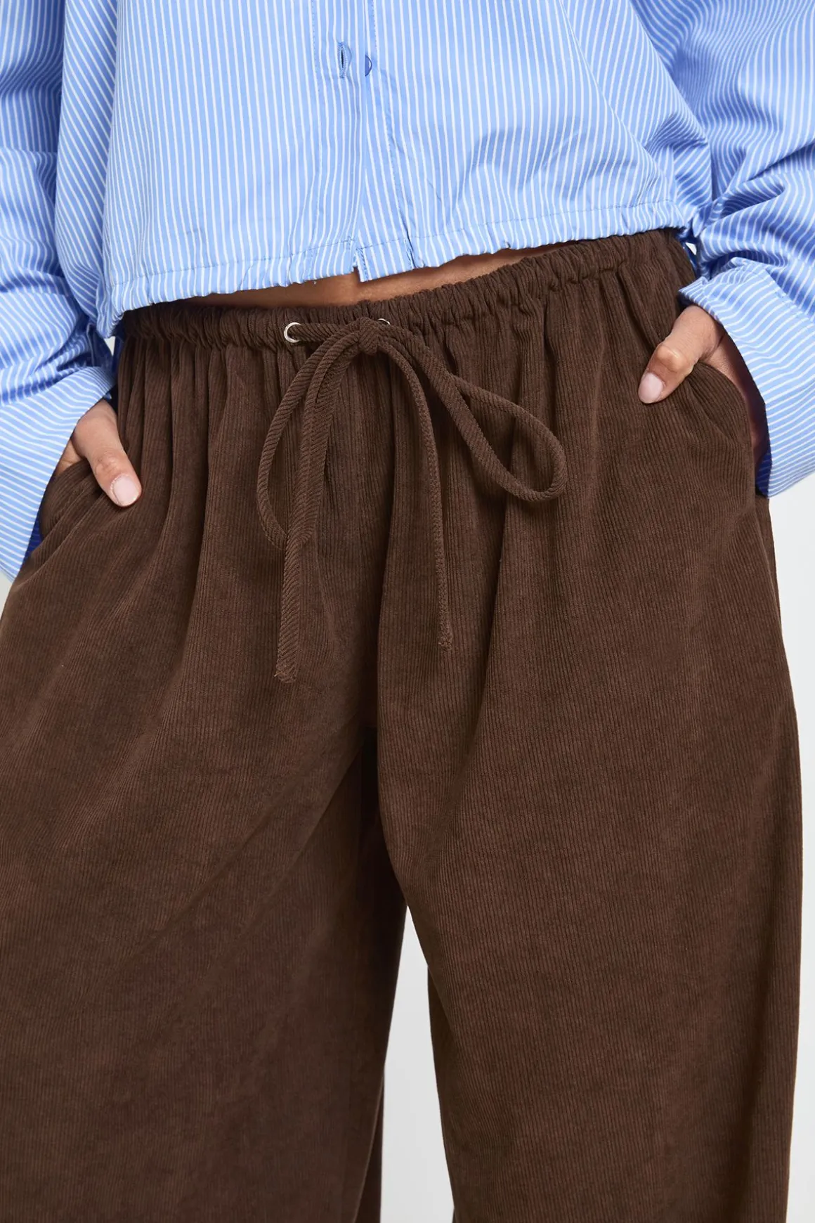 Pantalon Large En Velours Côtelé Avec Taille Cordon De Serrage Petite