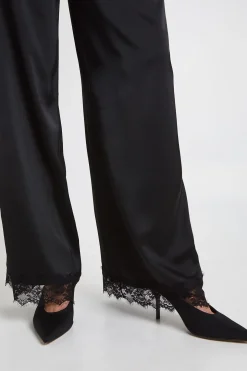 Pantalon Large à Finitions Dentelle Satinée