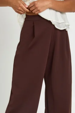 boohoo Pantalon Large Petite Basics<Femme Pantalons|Looks Chocolat