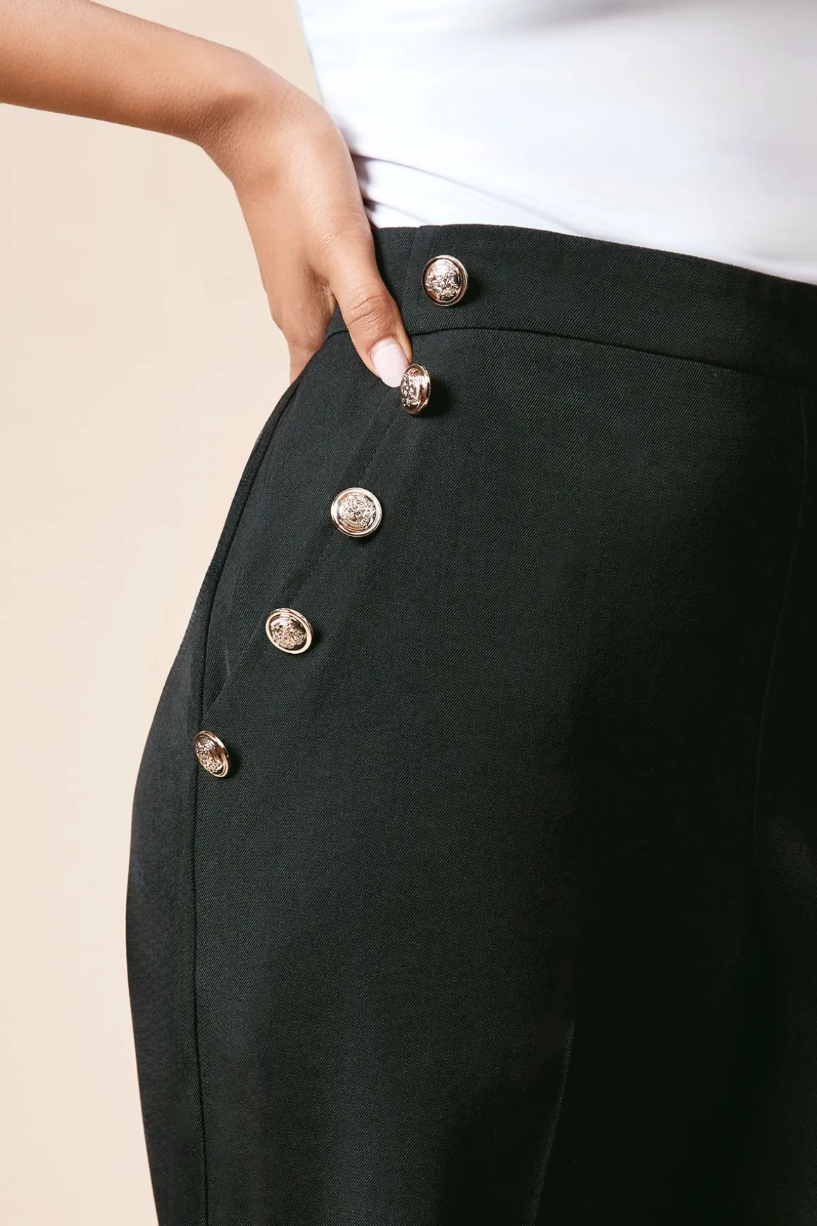 Pantalon Large Petite à Détails Boutons Militaires