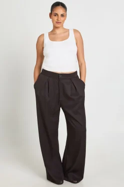 boohoo Pantalon Large À Pinces Devant Grande Taille<Femme Pantalons|Tailleurs