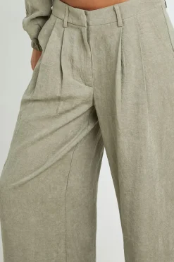 Pantalon Large Plissé À Effet Peau De Pêche