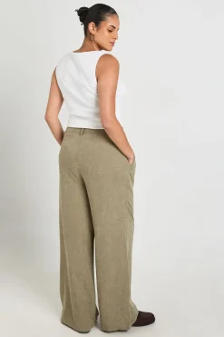 boohoo Pantalon Large Plissé Grande Taille En Crêpe Pêche<Femme Pantalons