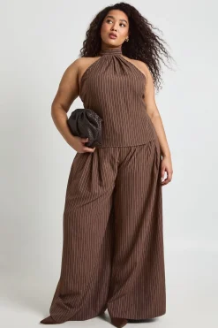 boohoo Pantalon Large Plissé À Rayures En Tissu Pêche Grande Taille<Femme Pantalons|Looks Chocolat