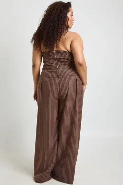 boohoo Pantalon Large Plissé À Rayures En Tissu Pêche Grande Taille<Femme Pantalons|Looks Chocolat
