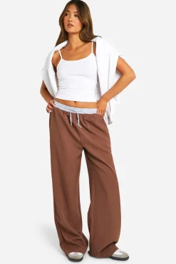 Pantalon large à rayures contrastantes