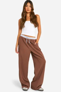 Pantalon large à rayures contrastantes