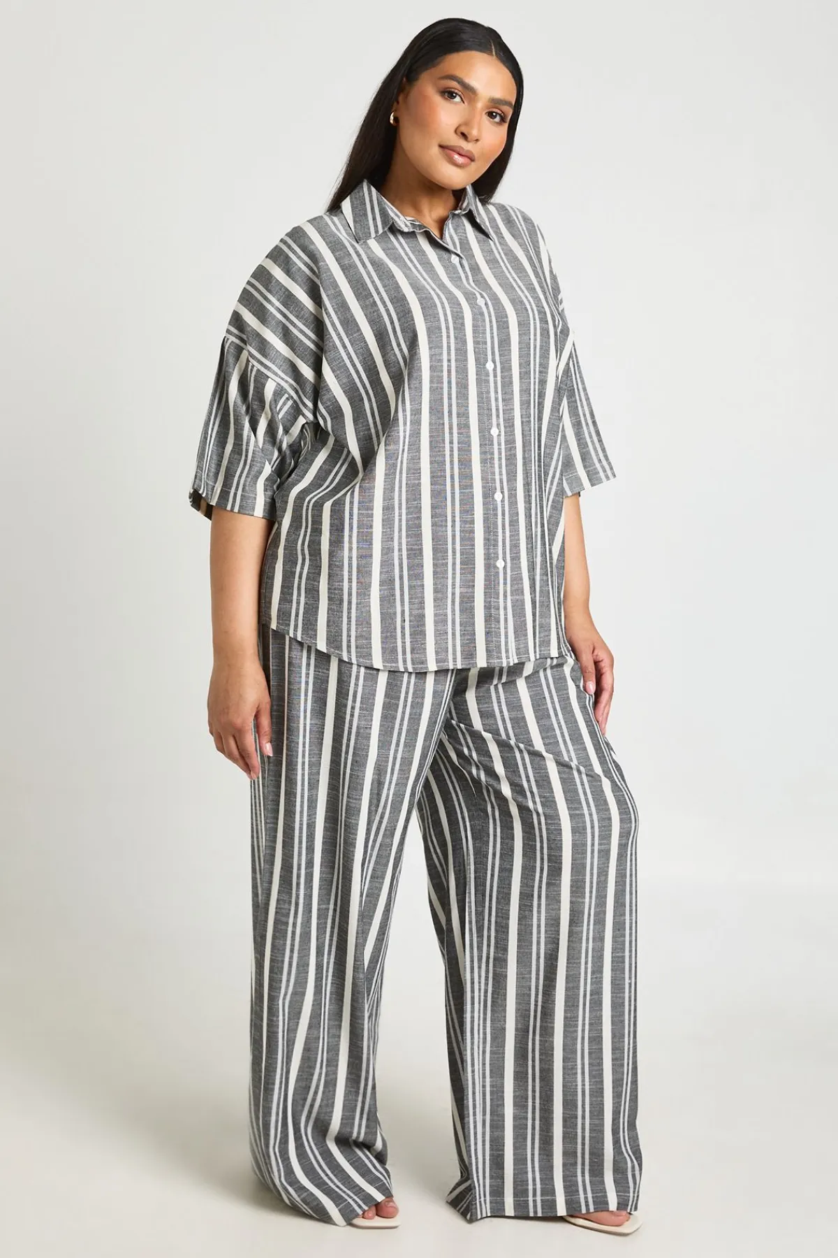 boohoo Pantalon Large À Rayures Grande Taille<Femme Pantalons
