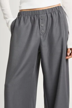 Pantalon Large Taillé avec Détails Boutonnés