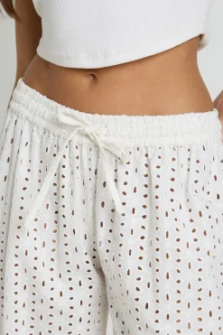 boohoo Pantalon Large Taille Basse En Broderie Anglaise<Femme Pantalons