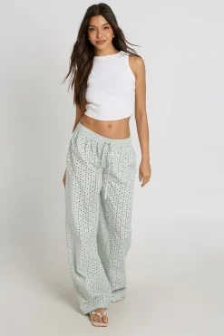 Pantalon Large Taille Basse En Broderie Anglaise