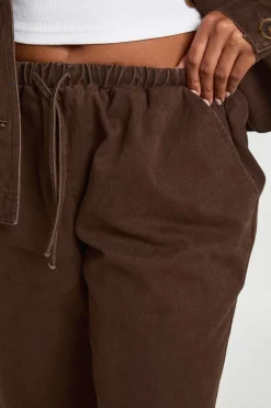 Pantalon Large Taille Grande Avec Taille Élastiquée En Denim Délavé