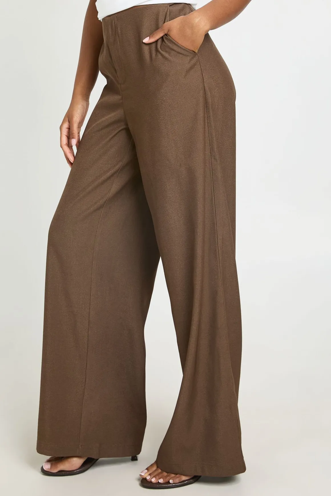 Pantalon Large Tailleur À Ceinture Dissimulée