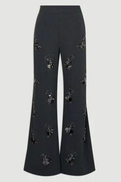 Pantalon Large Tailleur Orné de Paillettes et Cristaux en Petits Groupes