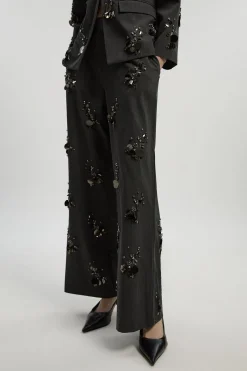 Pantalon Large Tailleur Orné de Paillettes et Cristaux en Petits Groupes