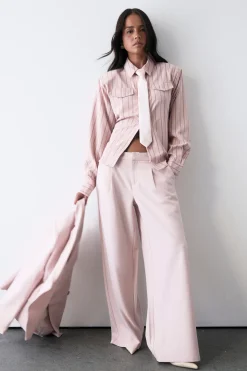 boohoo Pantalon Large Tailleur À Pinces<Femme Pantalons|Looks De Rentrée