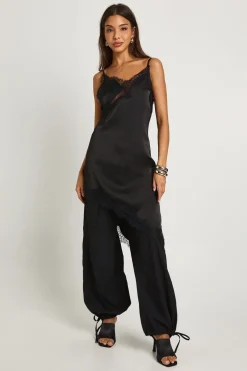 Pantalon parachute à taille basse en popeline