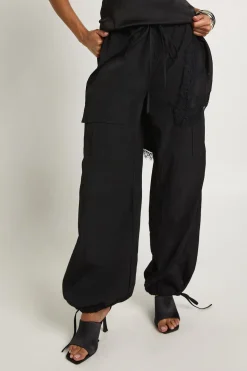 Pantalon parachute à taille basse en popeline