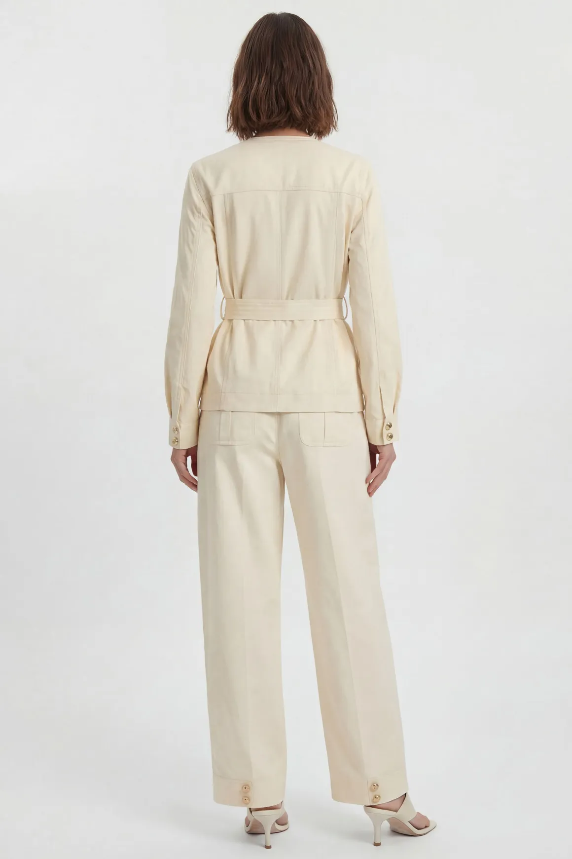 Pantalon Petite En Coton À Jambe Tonneau Avec Détails De Boutons Utilitaires