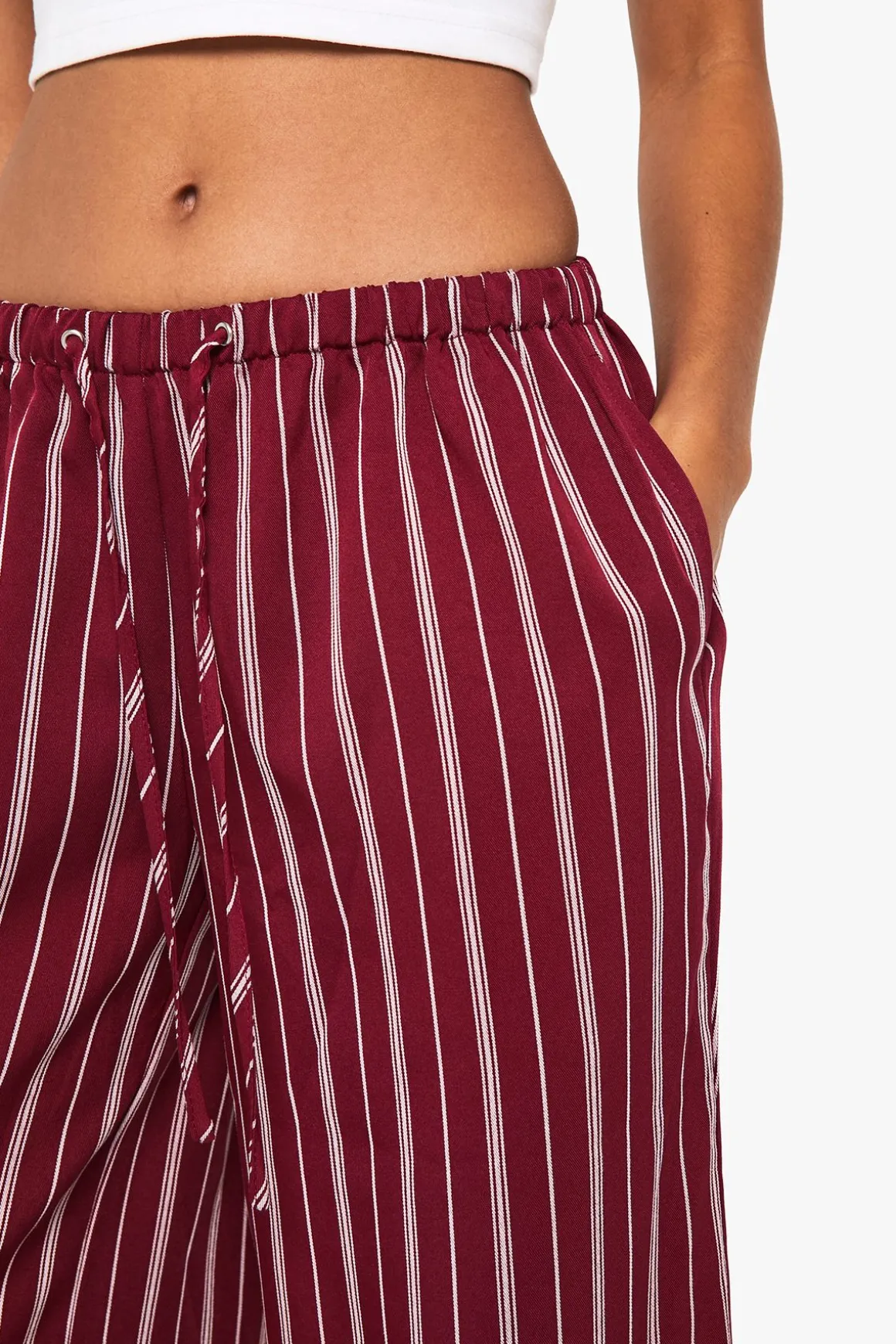 Pantalon Petite à fines rayures, à jambes larges et à taille à cordon