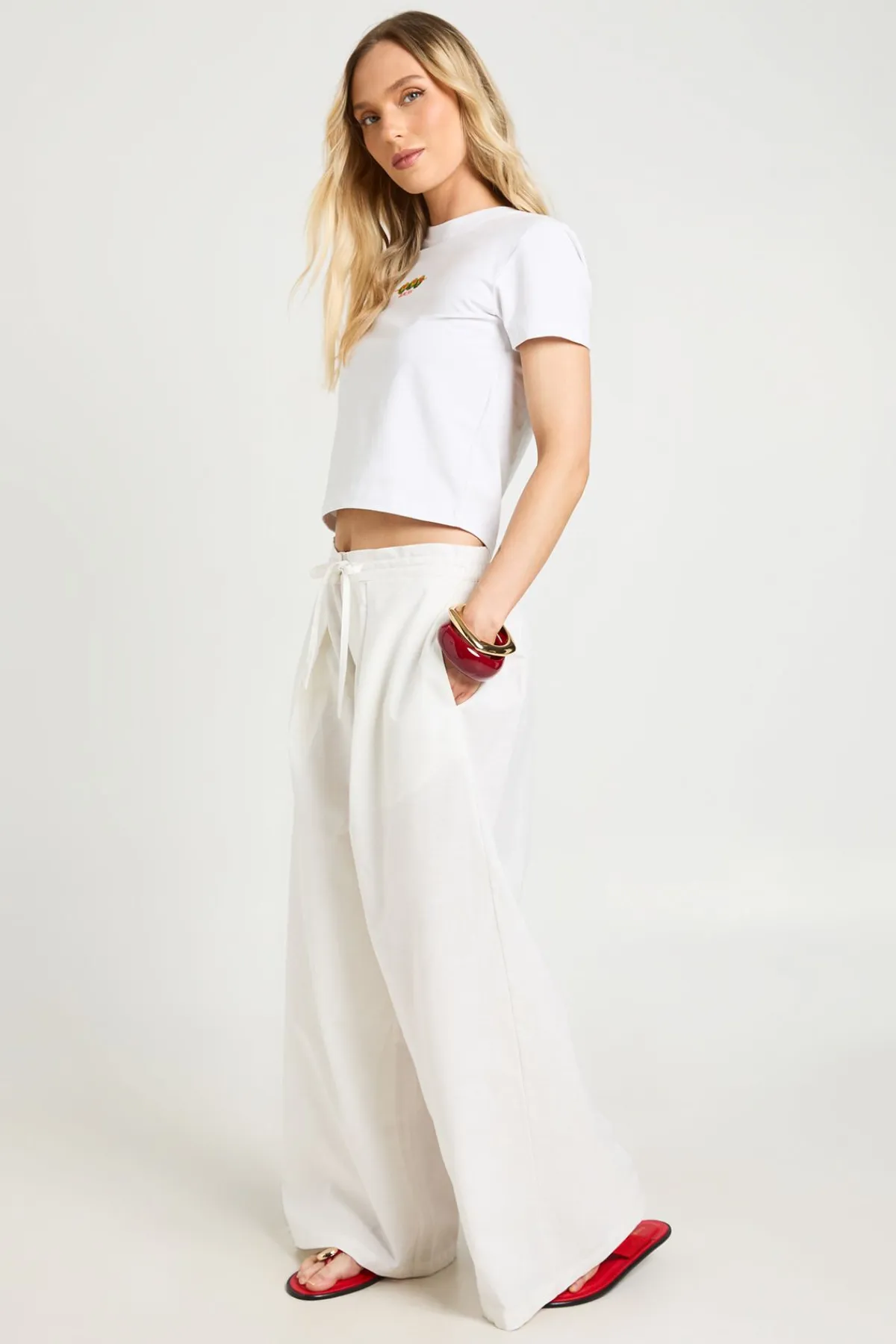 boohoo Pantalon Petite À Jambe Tonneau Aspect Lin<Femme Pantalons