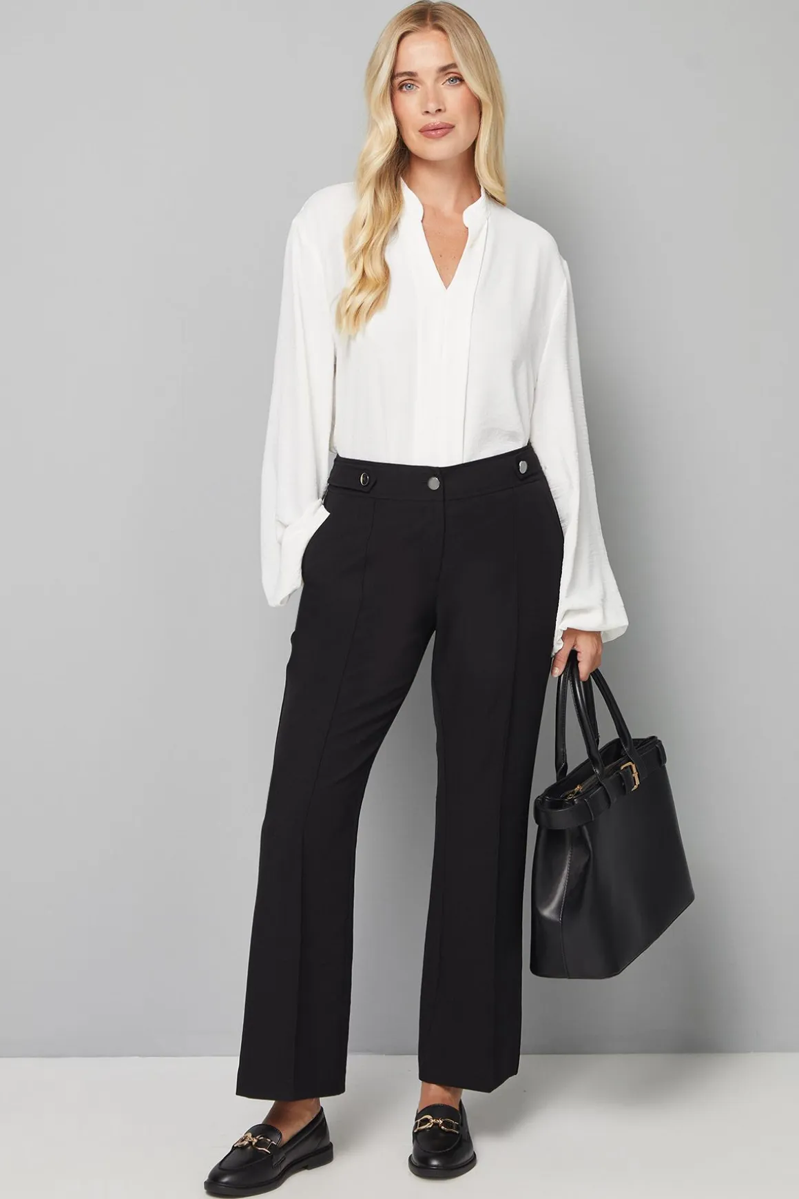 Pantalon Petite Noir Élégant Coupe Évasée