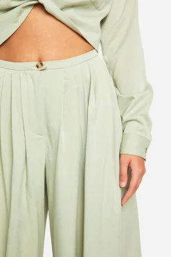 Pantalon plissé à effet lin, taille basse, jambes extrêmement larges