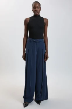 Pantalon Plissé En Crêpe Ajusté