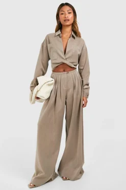 boohoo Pantalon plissé à jambes larges extrêmes taille basse<Femme Pantalons