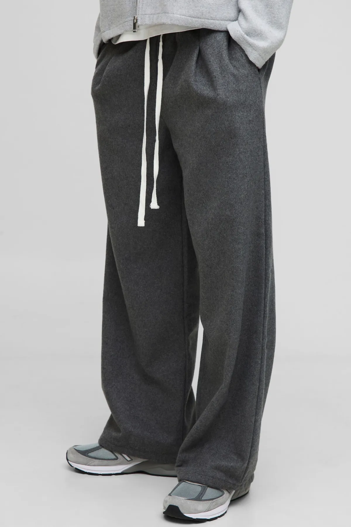 boohooMAN Pantalon plissé à taille élastique, jambes larges, effet laine<Homme Tout Afficher|Pantalons Grande Taille