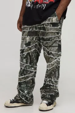 Pantalon Plus à imprimé camouflage, coupe skinny flare, bord brut et appliqué