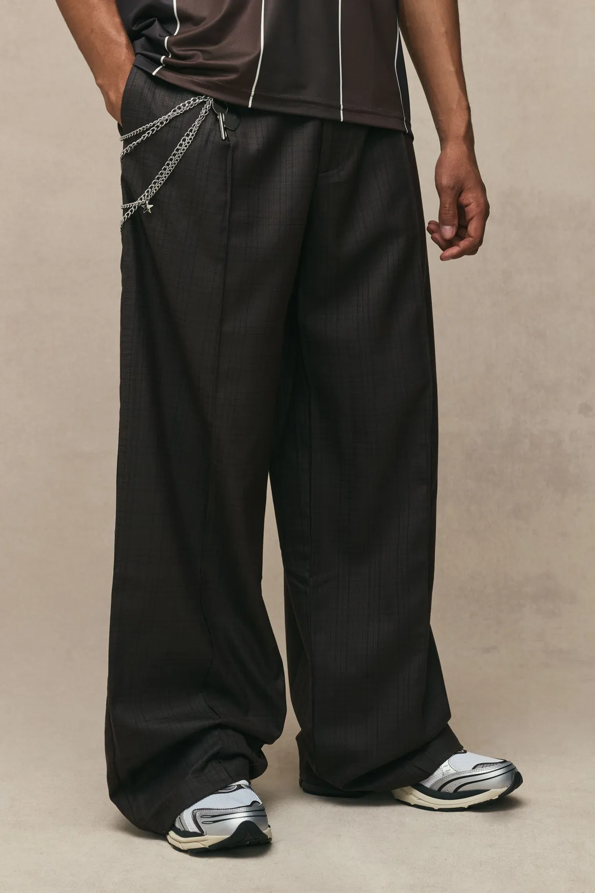 Pantalon Smart Baggy à Carreaux avec Plis Piqués et Chaîne
