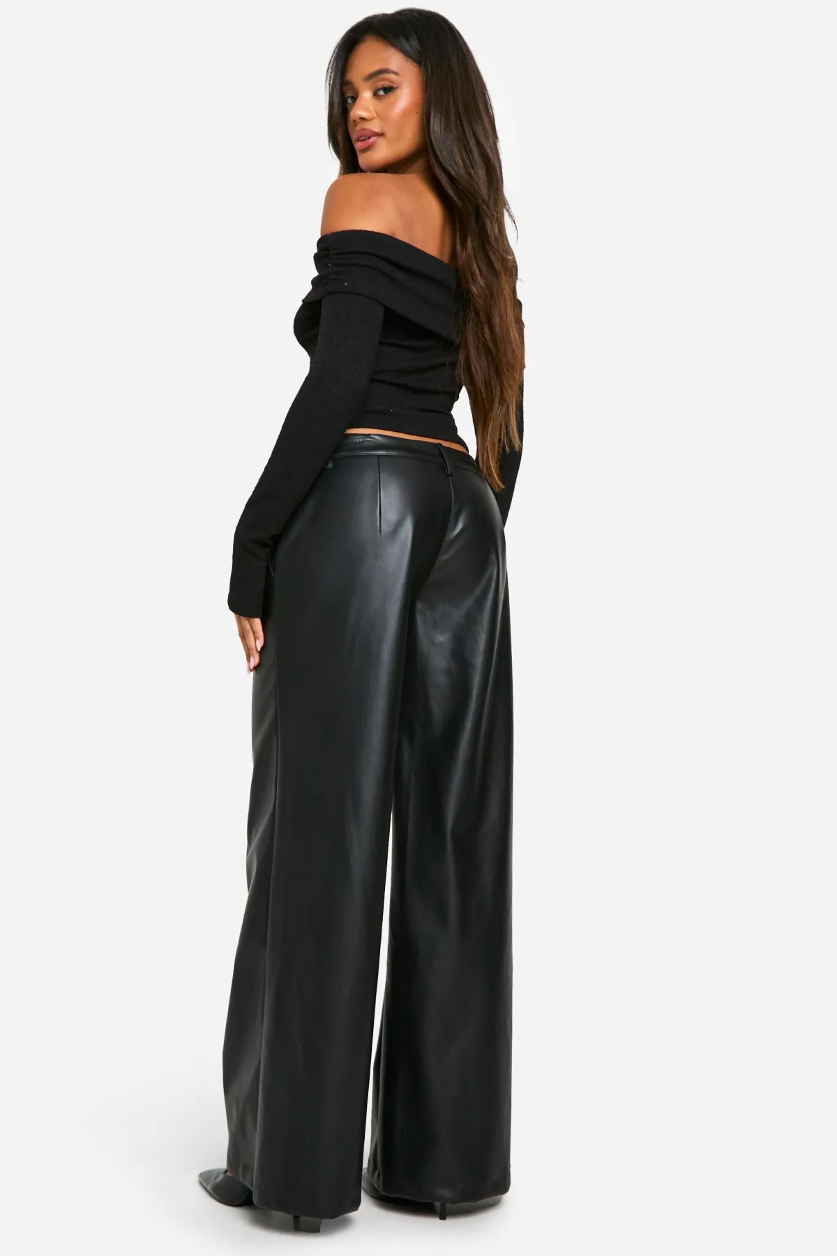 boohoo Pantalon synthétique taille basse à jambes larges<Femme Pantalons