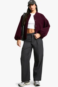 boohoo Pantalon taille basse avec détail à la ceinture déchirée<Femme Pantalons